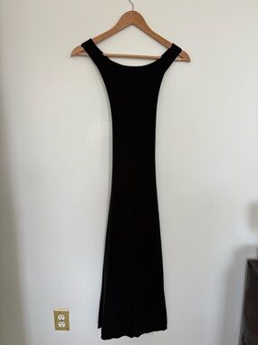 Sleeveless Black Ribbed Maxi Dress